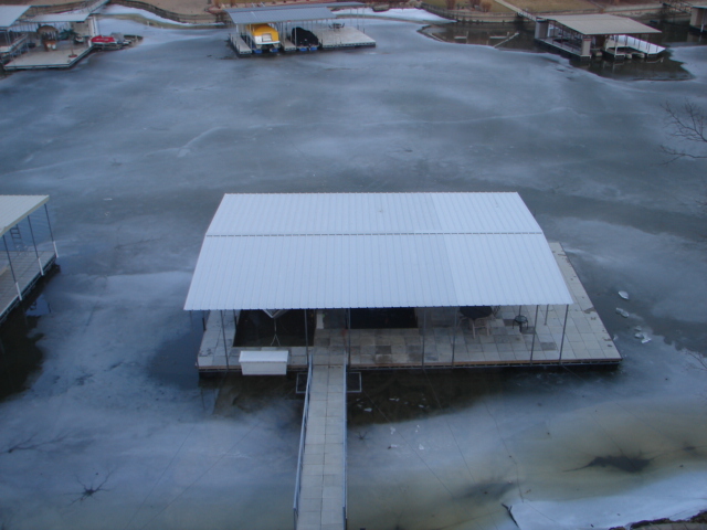 How To Thaw Out Your Dock Using Your Deicer - Air-O-Lator - Pond Aeration & Maintenance Products